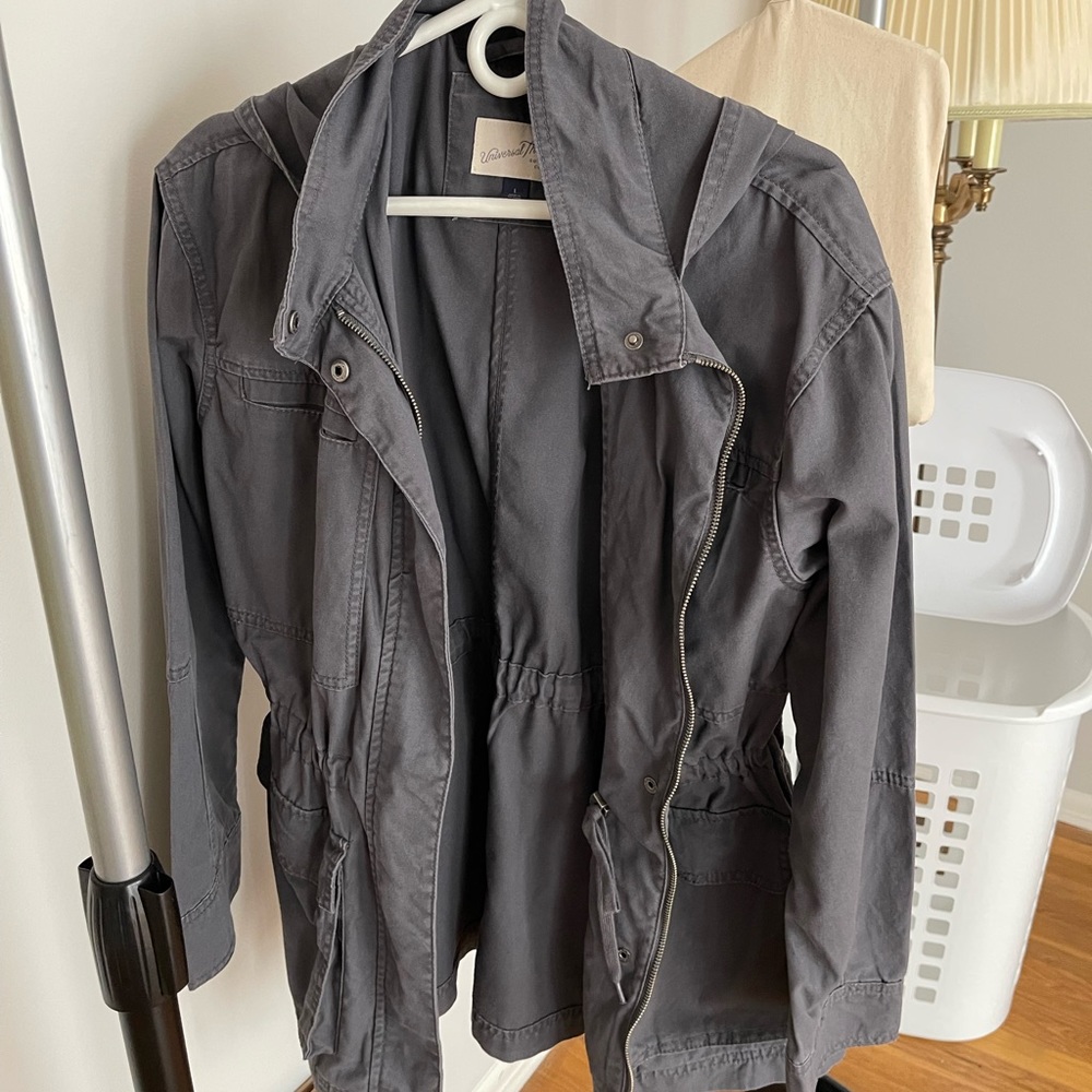Gray universal thread utility jacket